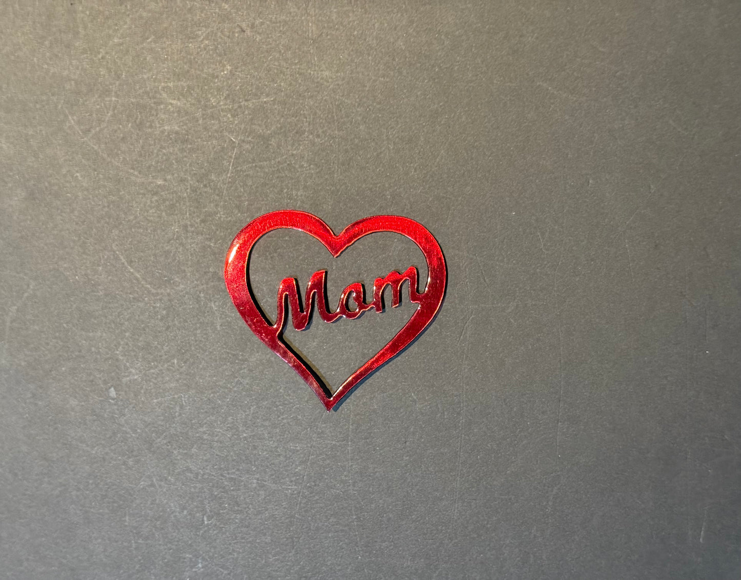 Mom in heart magnet